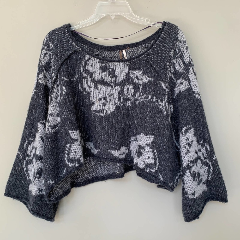 Free People Purple Rain cropped pullover sweater 3/4 bell sleeves wool blend M